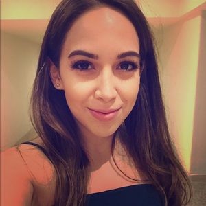 Meet your Posher, Alejandra